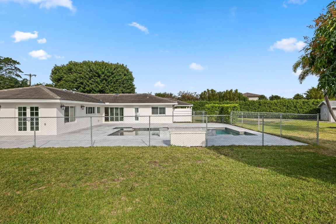 17526 Wagon Wheel Dr