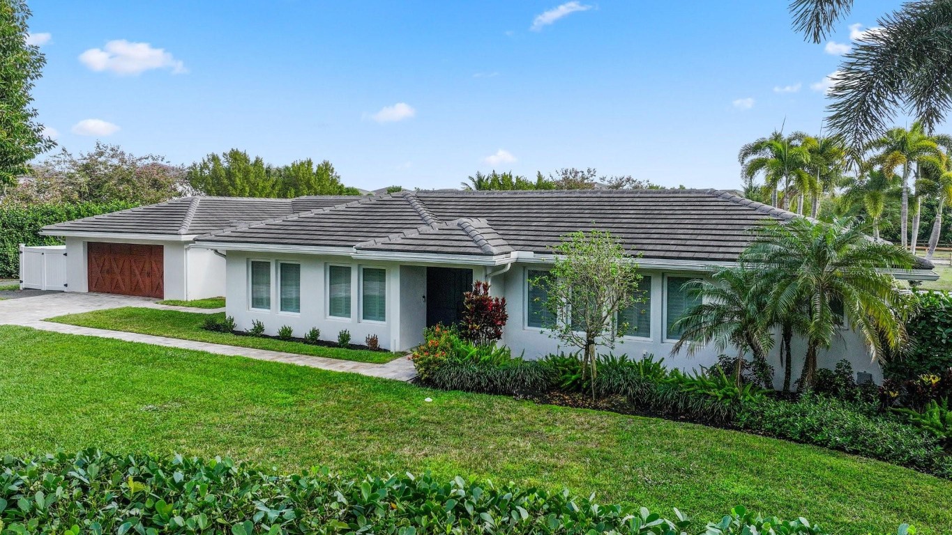 17526 Wagon Wheel Dr