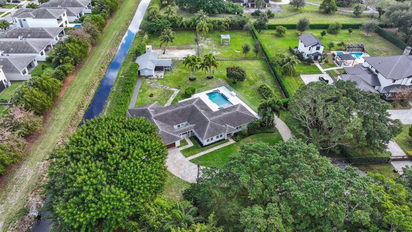 17526 Wagon Wheel Dr