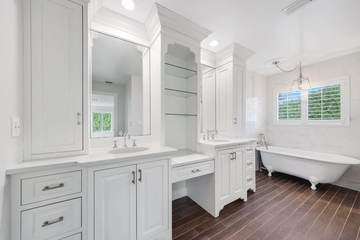 17526 Wagon Wheel Dr