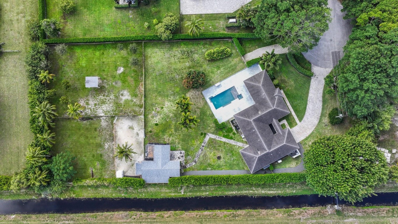 17526 Wagon Wheel Dr