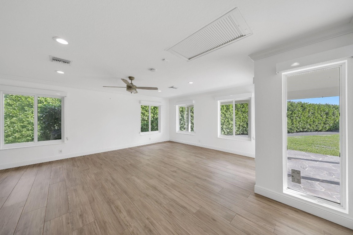 17526 Wagon Wheel Dr