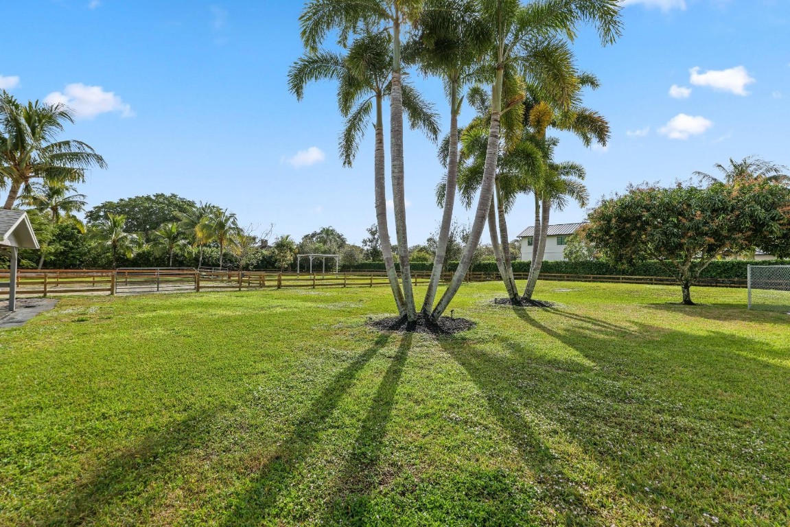 17526 Wagon Wheel Dr