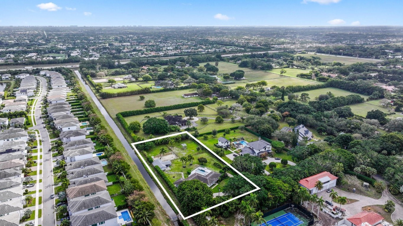 17526 Wagon Wheel Dr