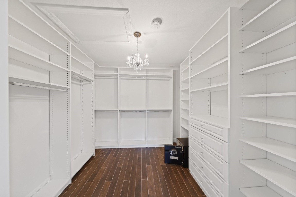 17526 Wagon Wheel Dr