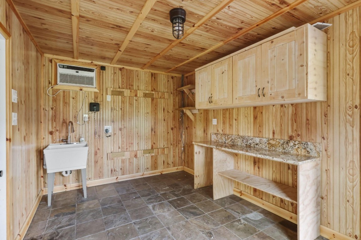 17526 Wagon Wheel Dr