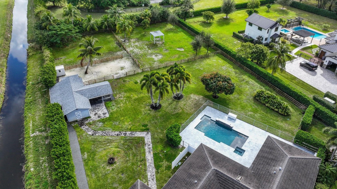 17526 Wagon Wheel Dr