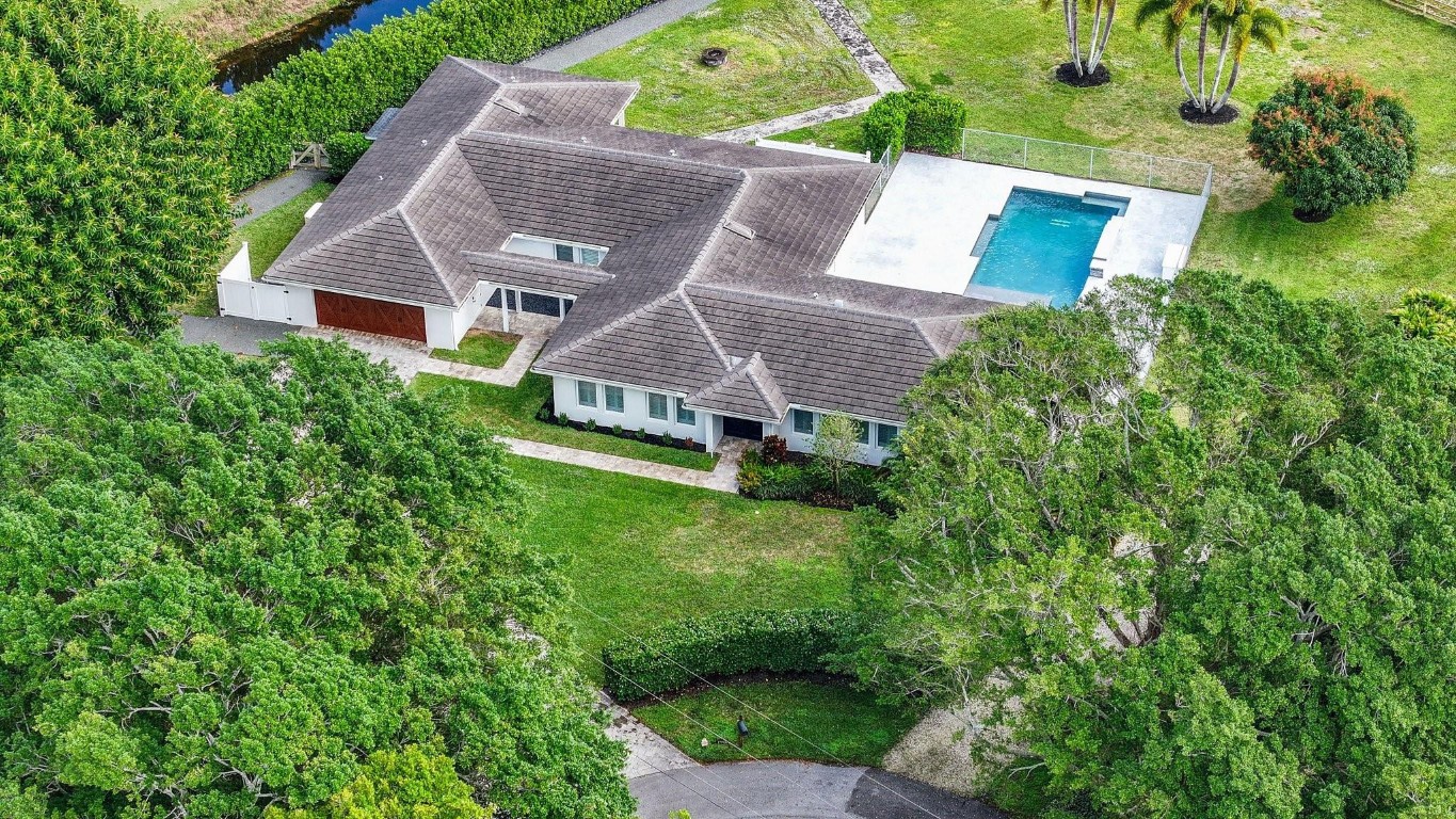 17526 Wagon Wheel Dr