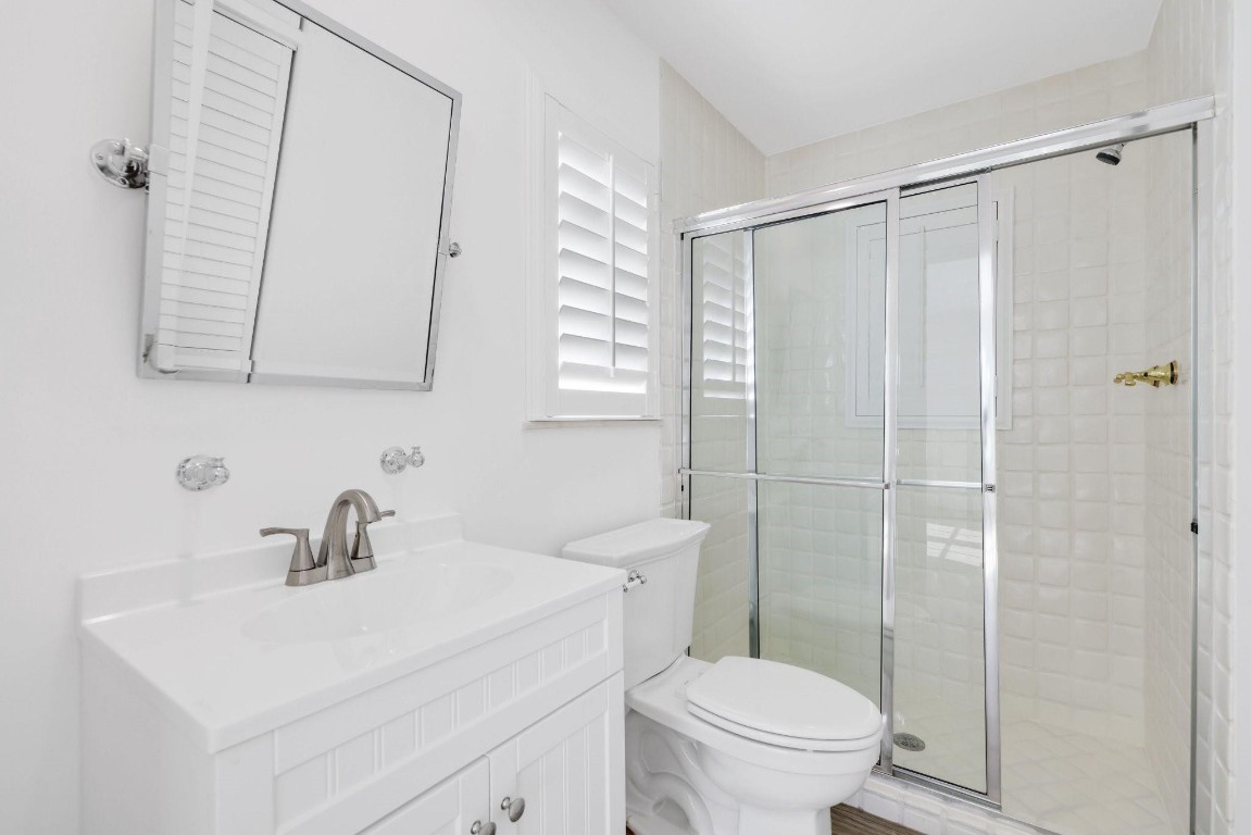 17526 Wagon Wheel Dr