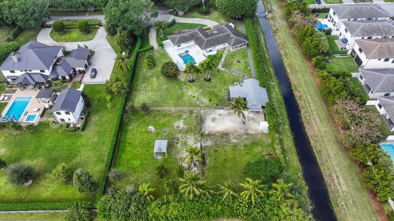 17526 Wagon Wheel Dr