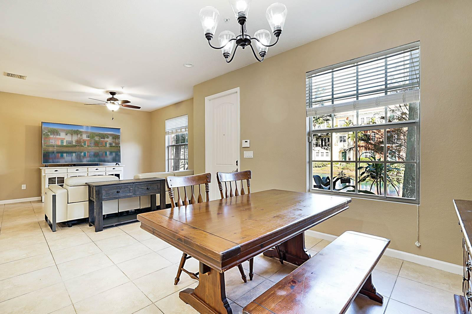 143 SW 7th St 143