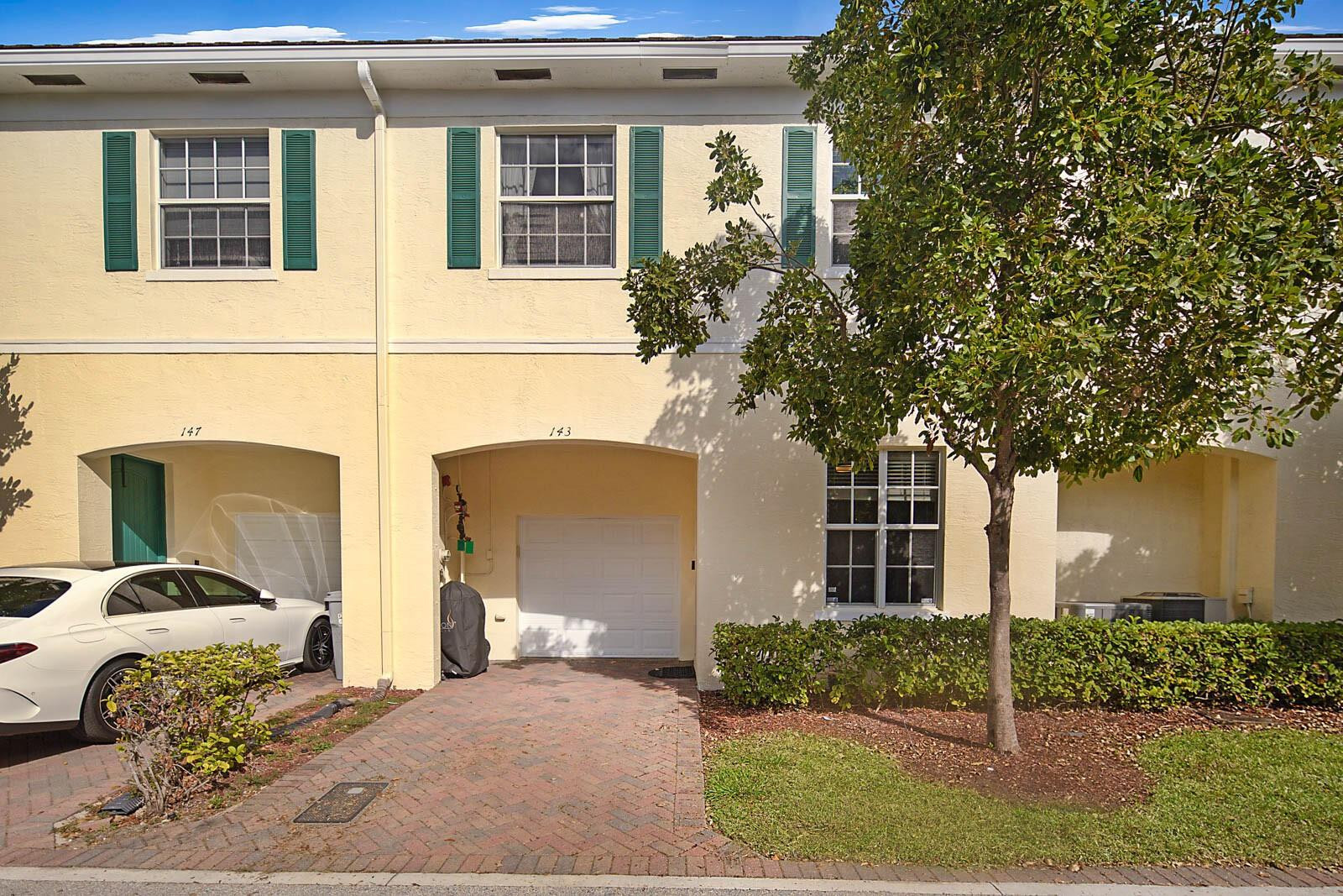 143 SW 7th St 143