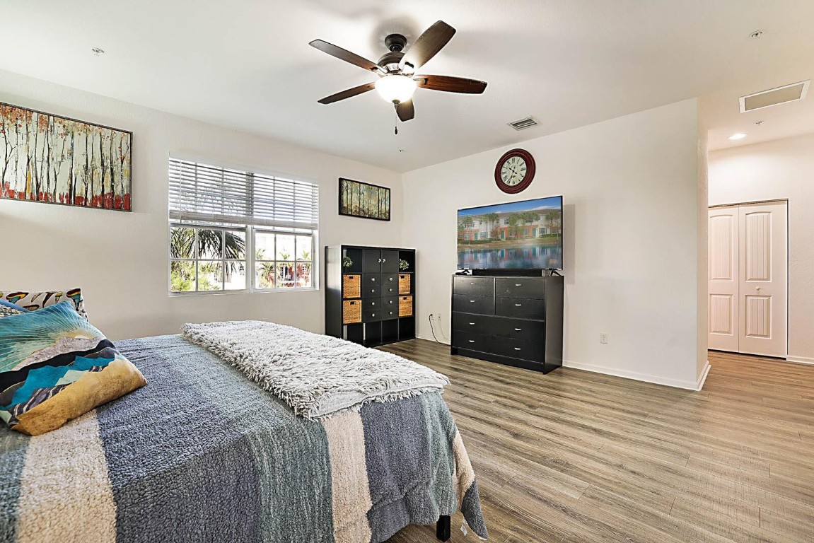 143 SW 7th St 143