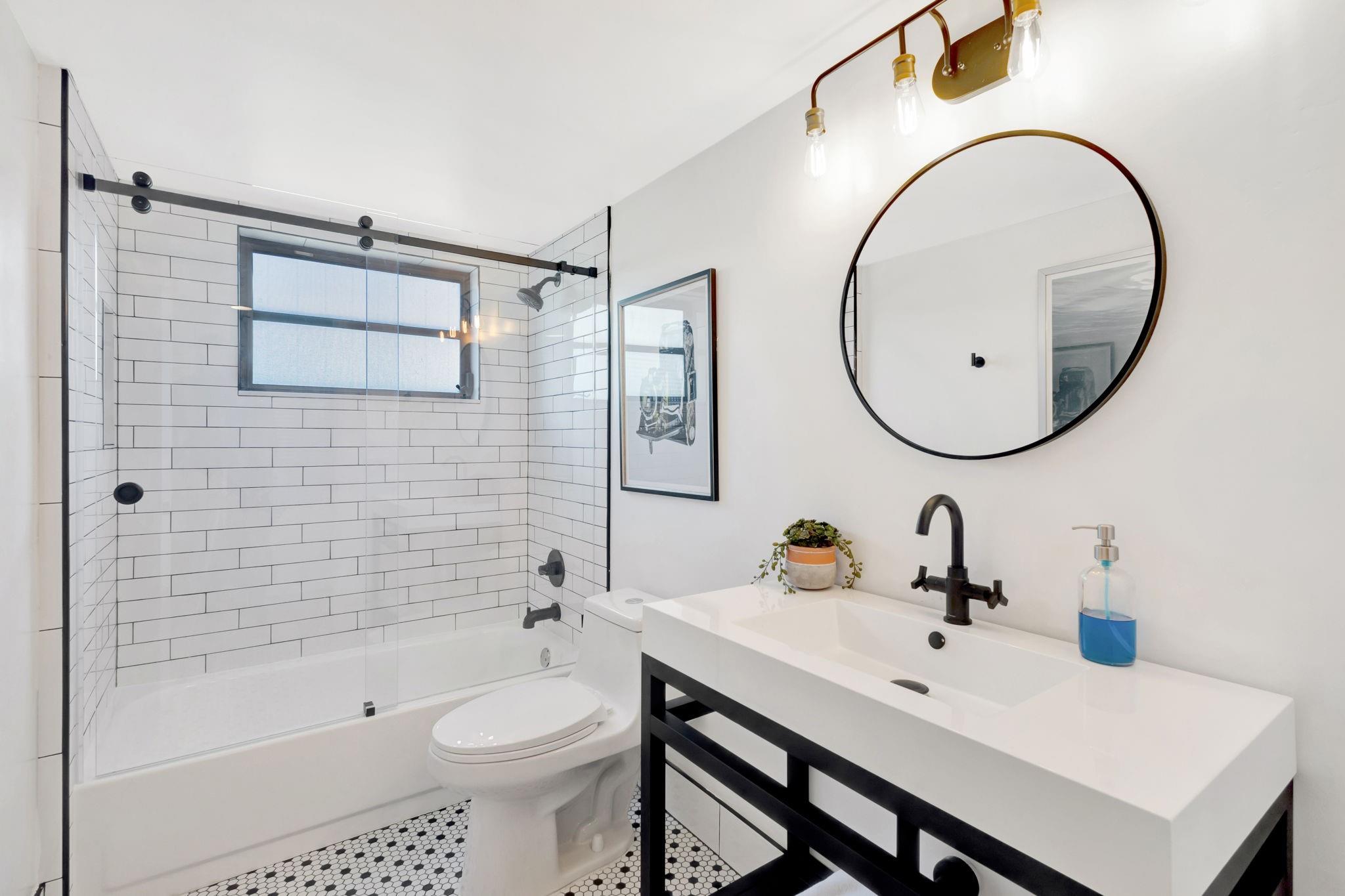 6093 Pointe Regal Cir N 401