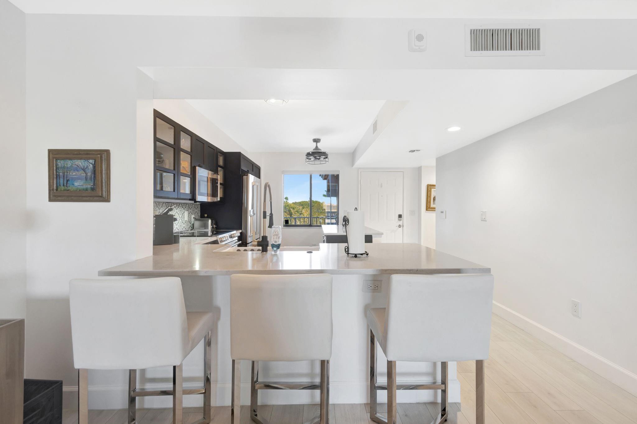 6093 Pointe Regal Cir N 401