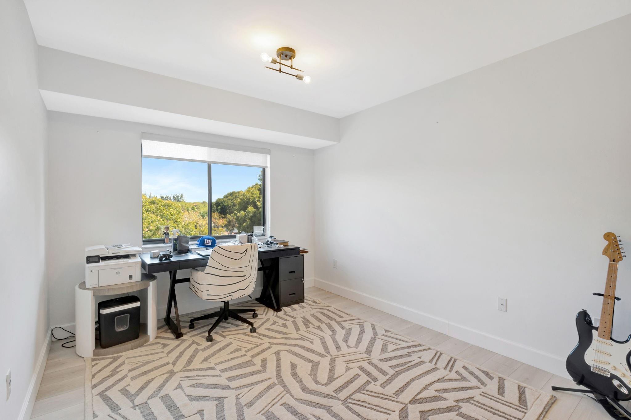 6093 Pointe Regal Cir N 401