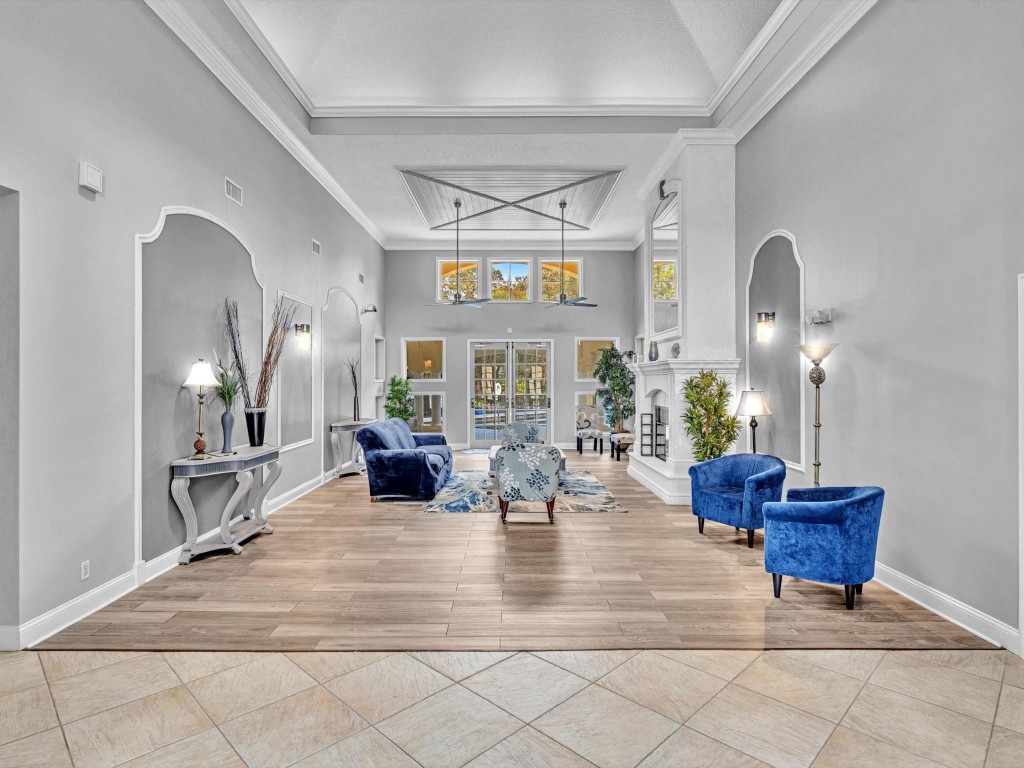 815 W Boynton Beach Boulevard 6-202, Boynton Beach Unit: 6-202