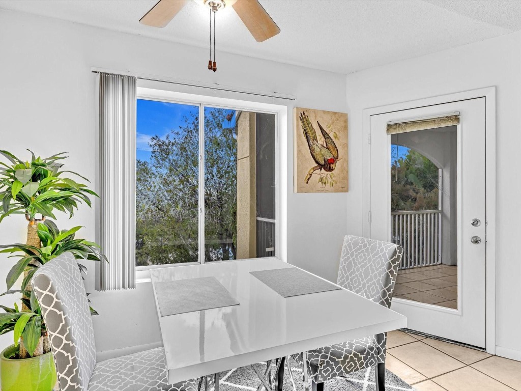 815 W Boynton Beach Boulevard 6-202, Boynton Beach Unit: 6-202