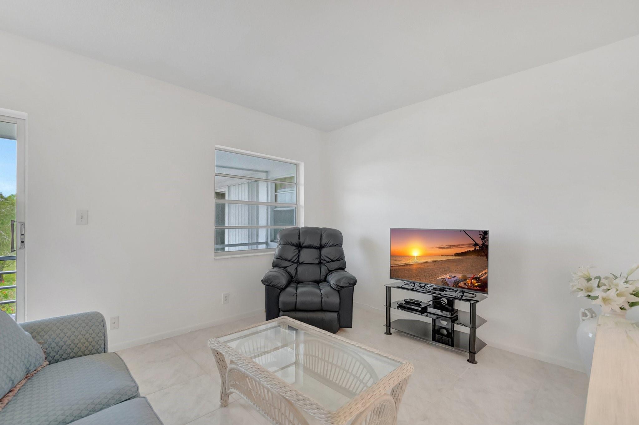 5501 NW 2nd Ave 302