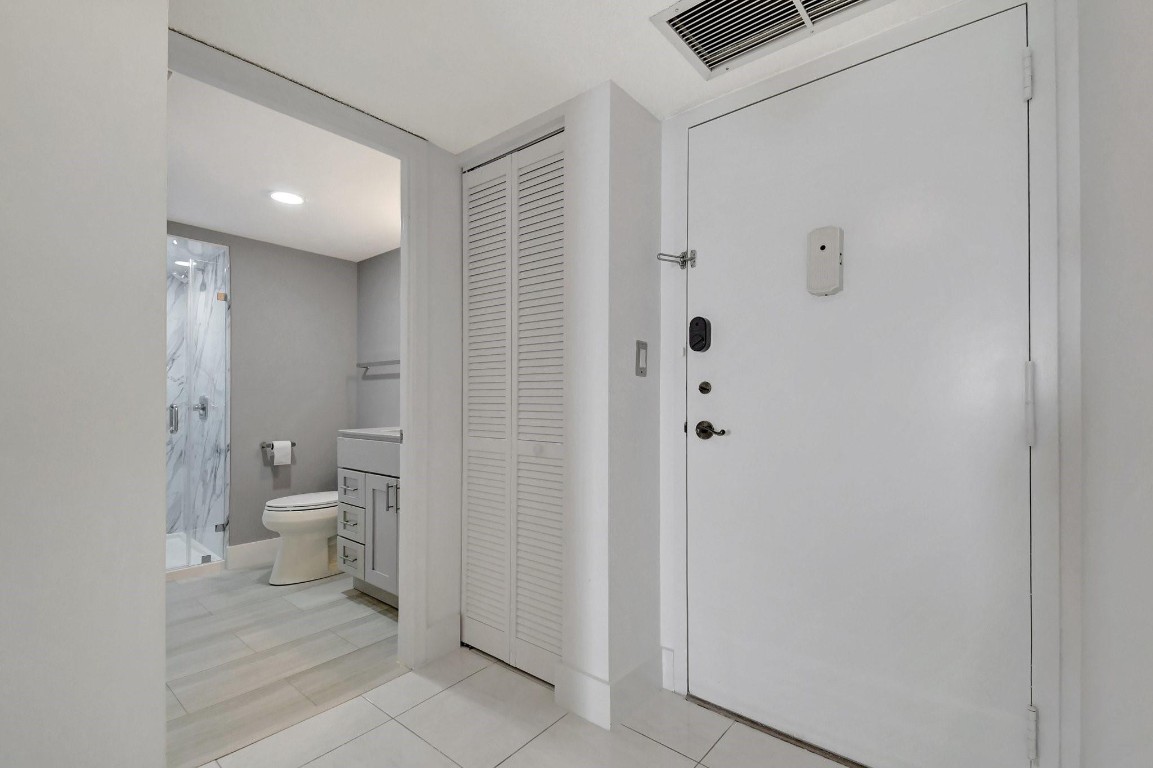 1865 S Ocean Dr 17I