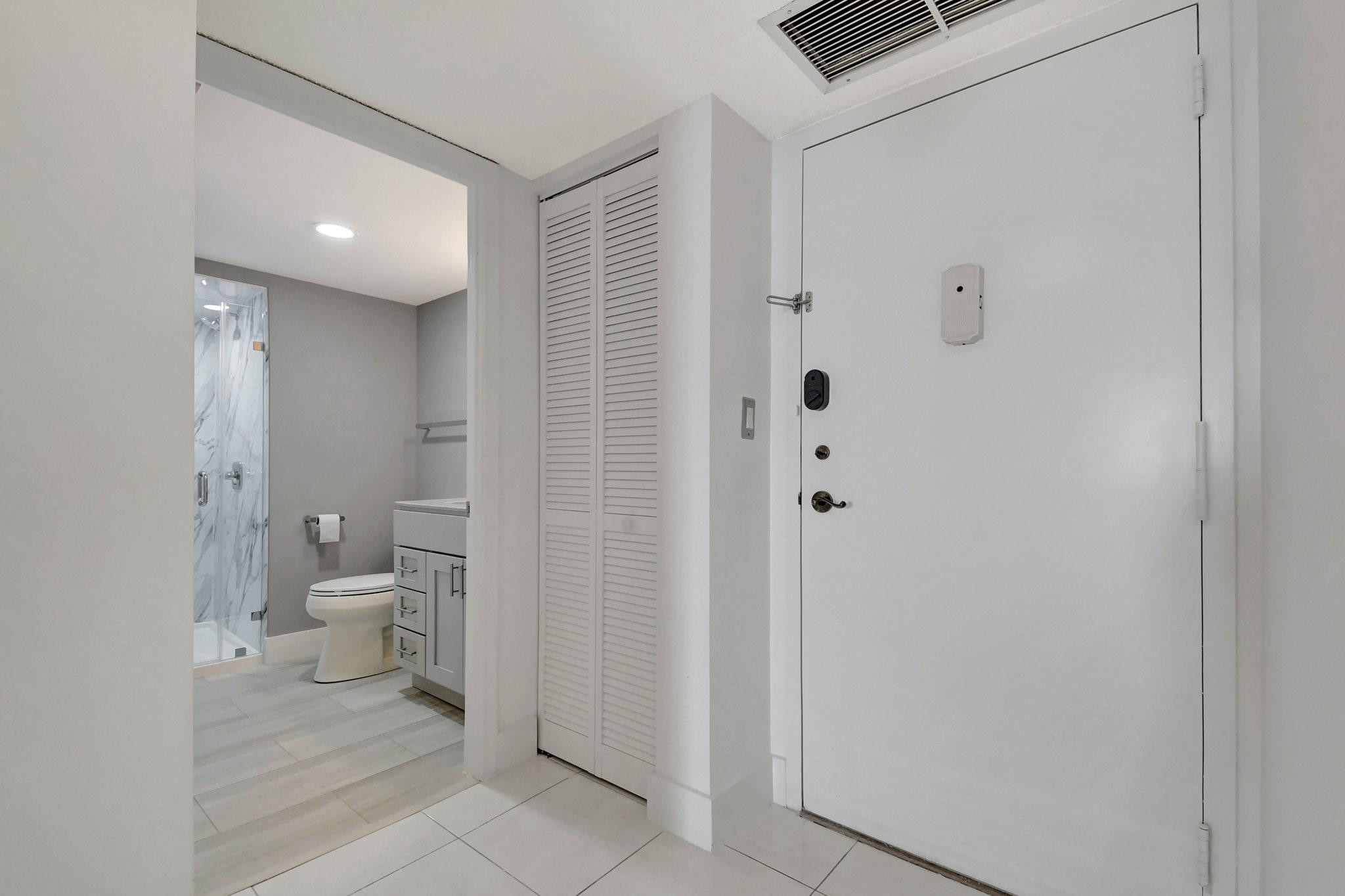 1865 S Ocean Dr 17I