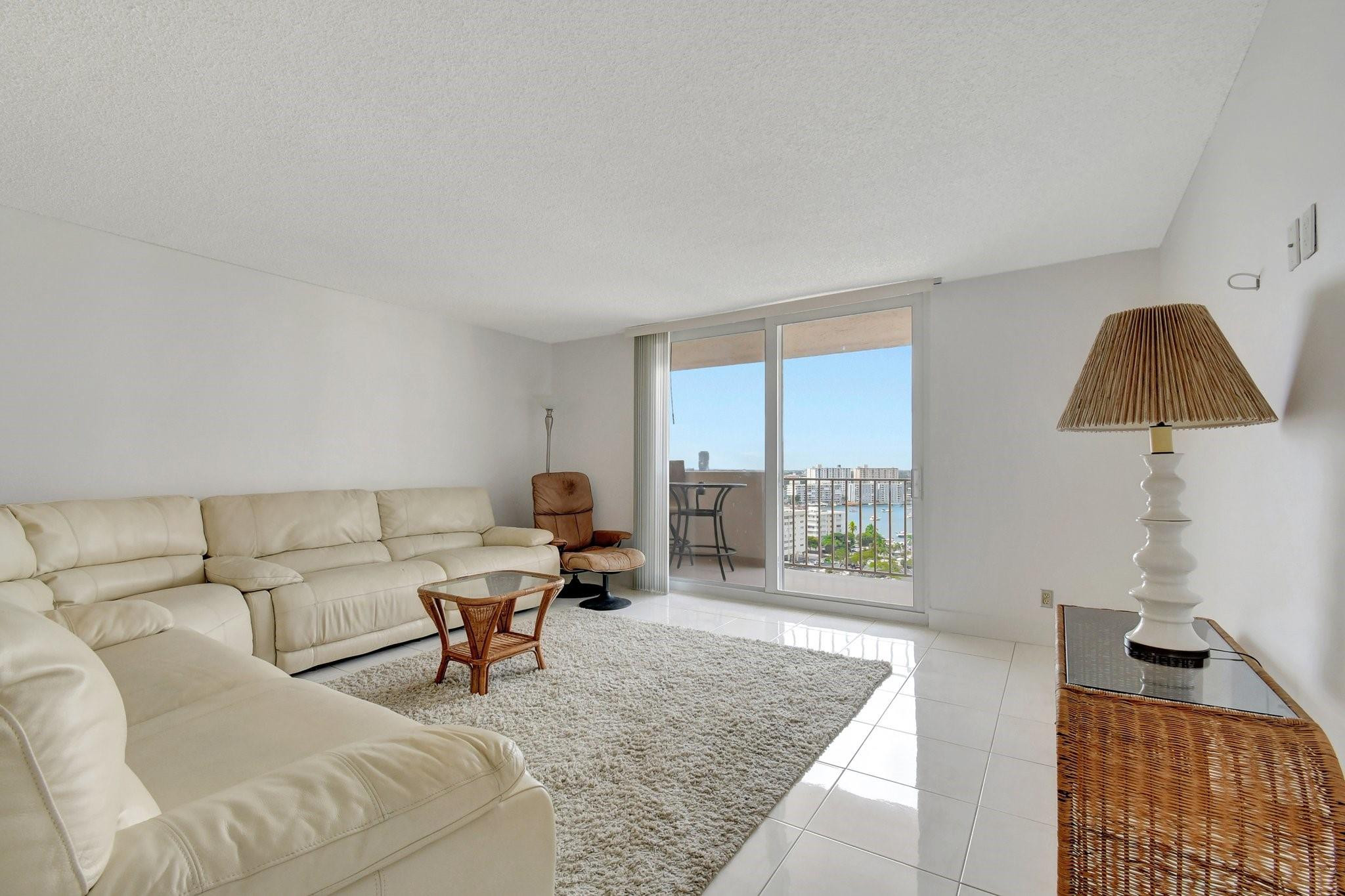1865 S Ocean Dr 17I