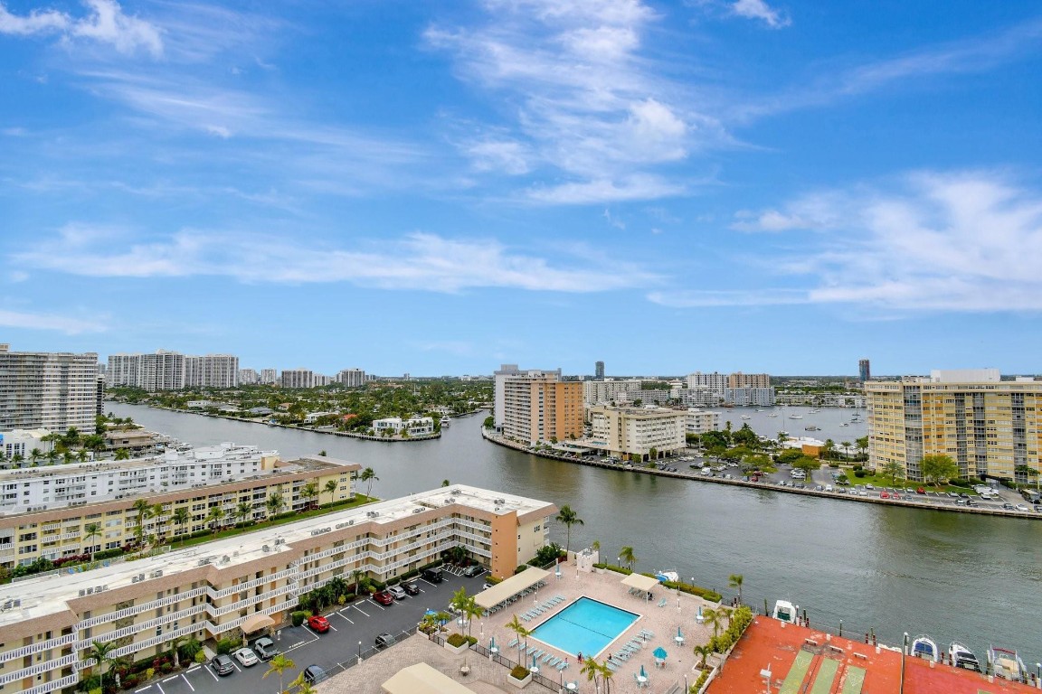 1865 S Ocean Dr 17I