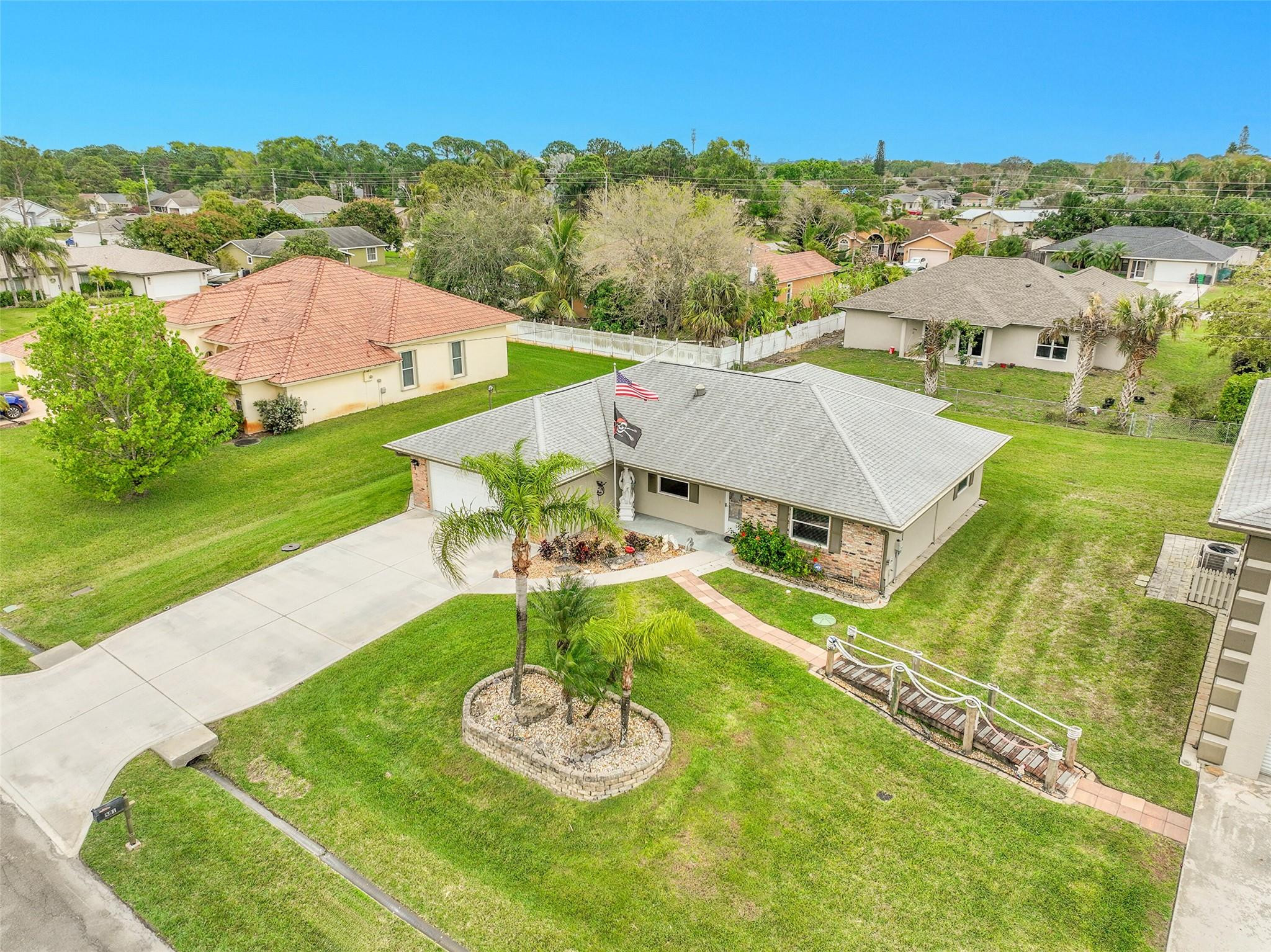 581 NW Colonial Street, Port St. Lucie