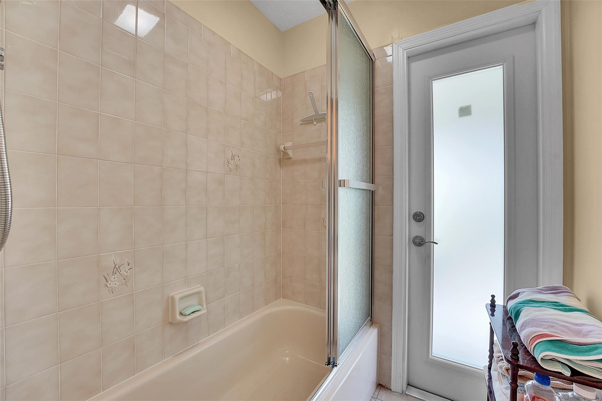 581 NW Colonial Street, Port St. Lucie