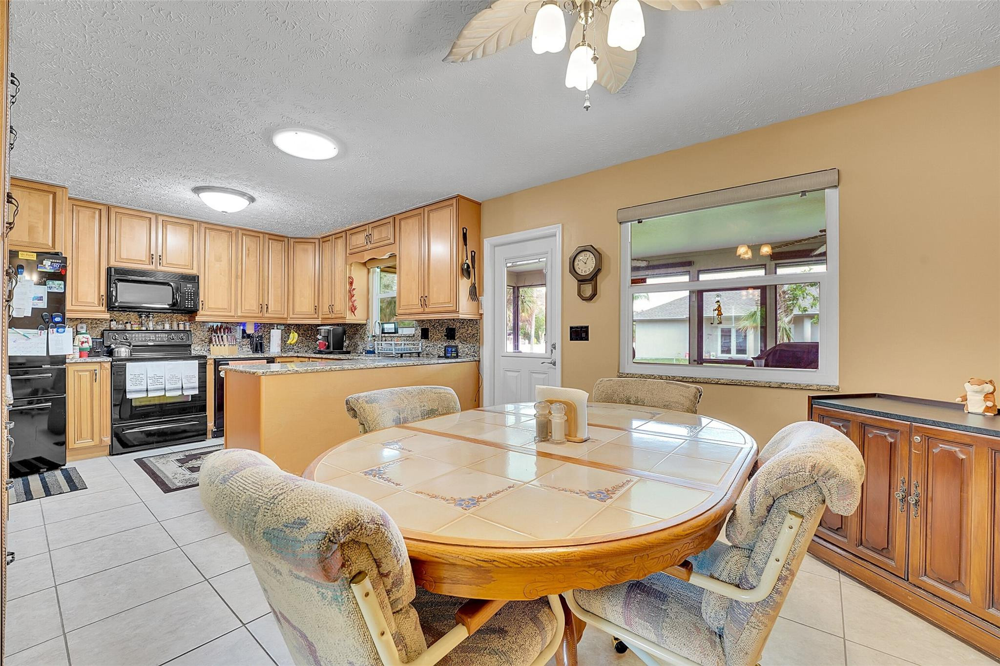 581 NW Colonial Street, Port St. Lucie