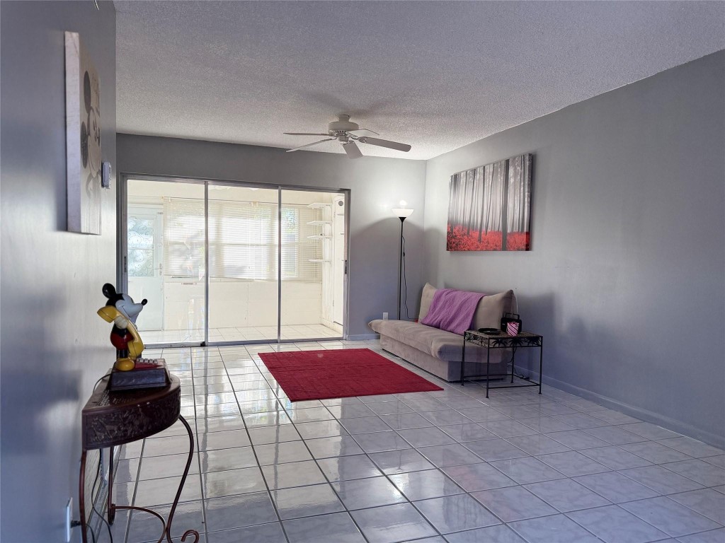 331 Cape Cod Circle 331, Lake Worth Unit: 331