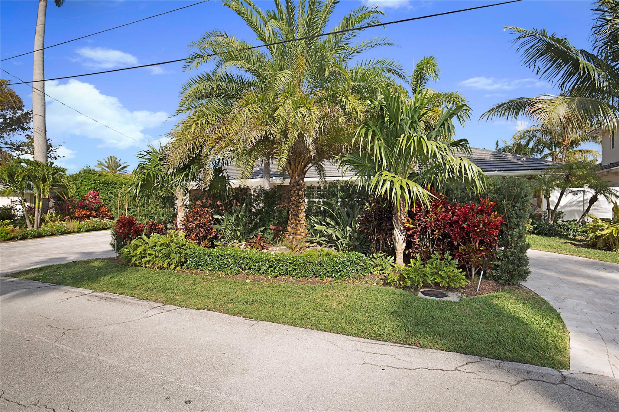 3160 NE 28th Ave