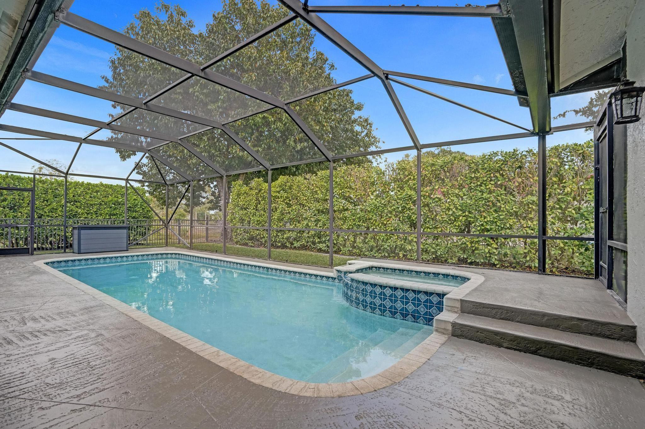 2143 Oakland Hills Way