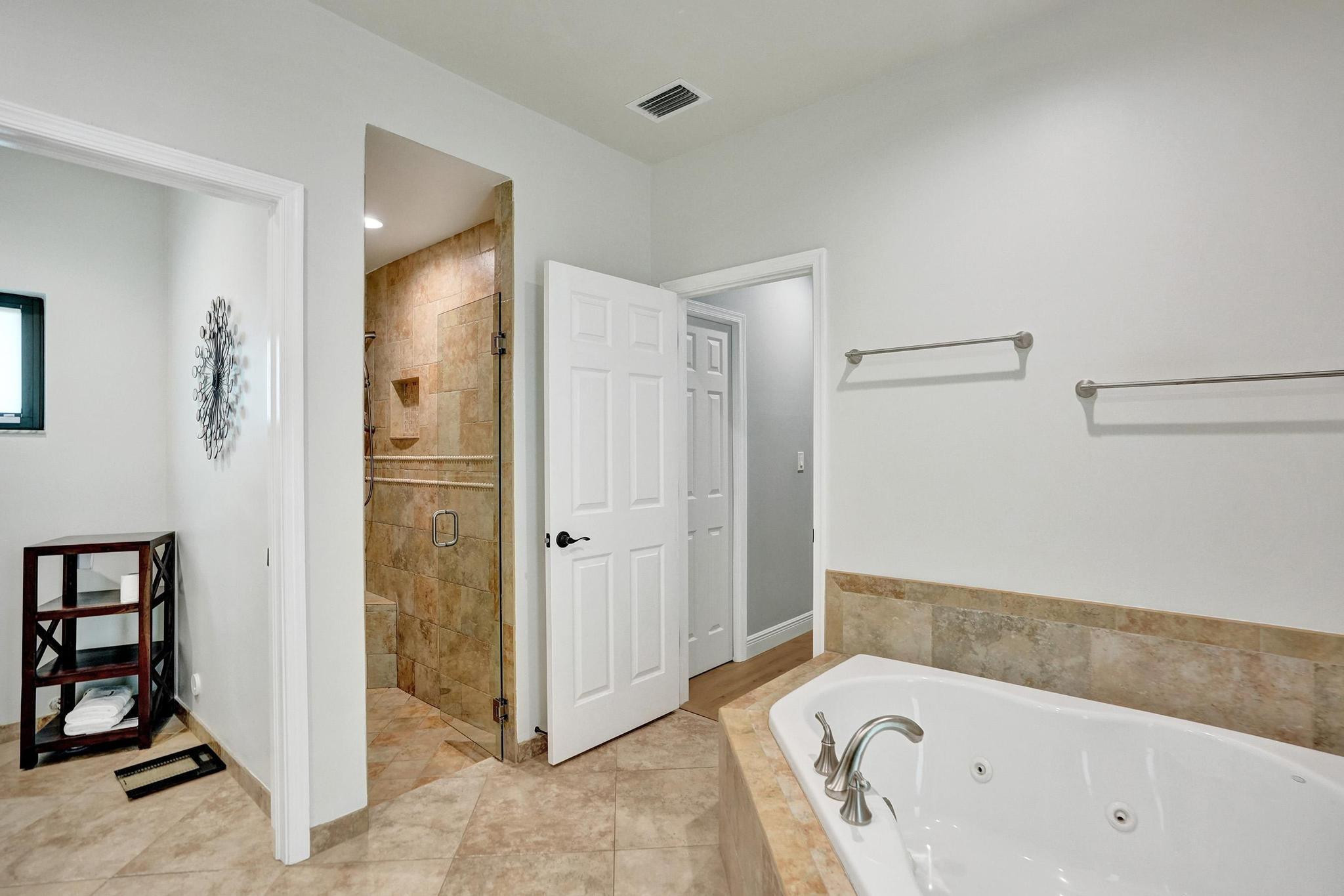 2143 Oakland Hills Way