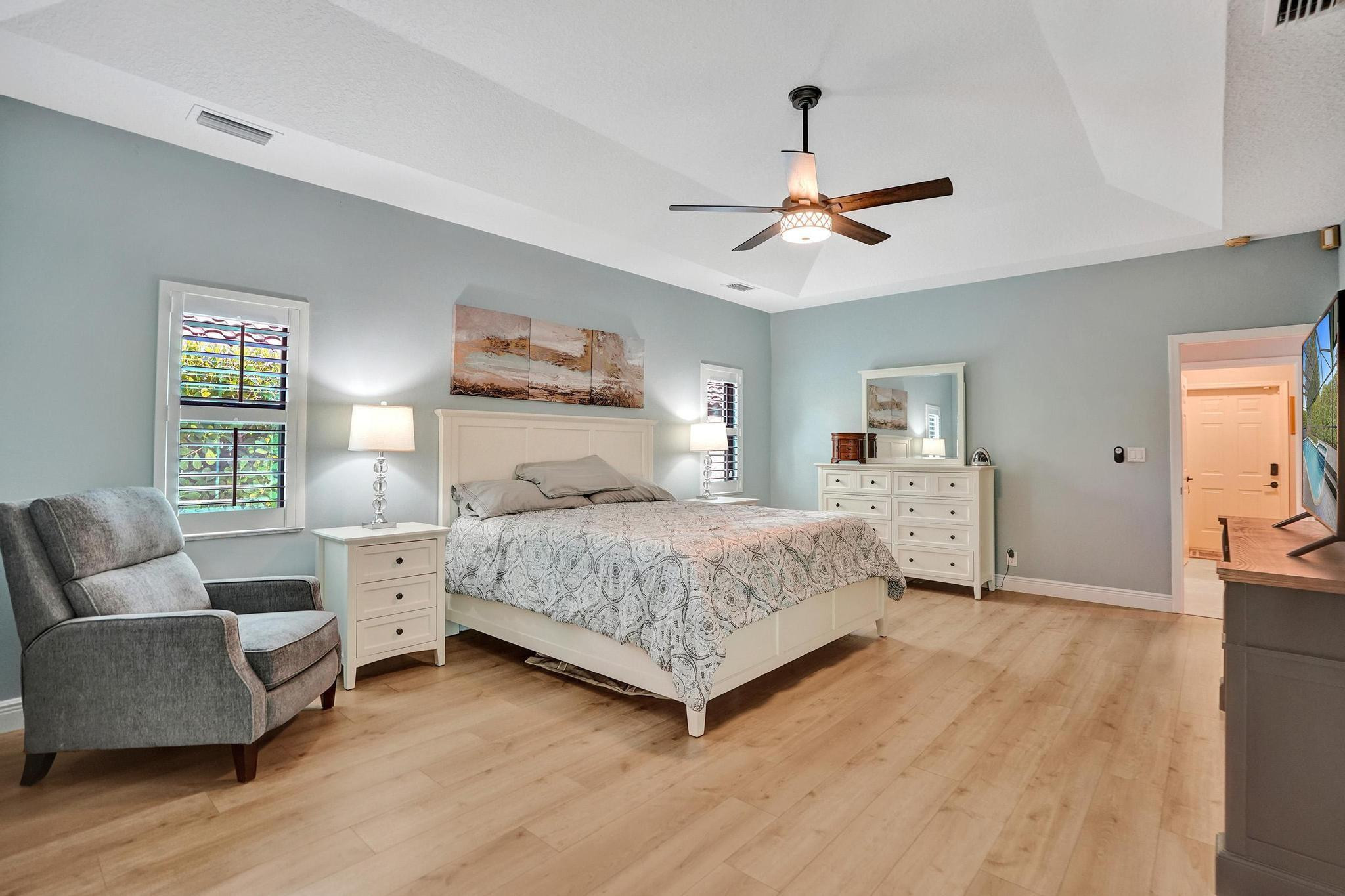 2143 Oakland Hills Way