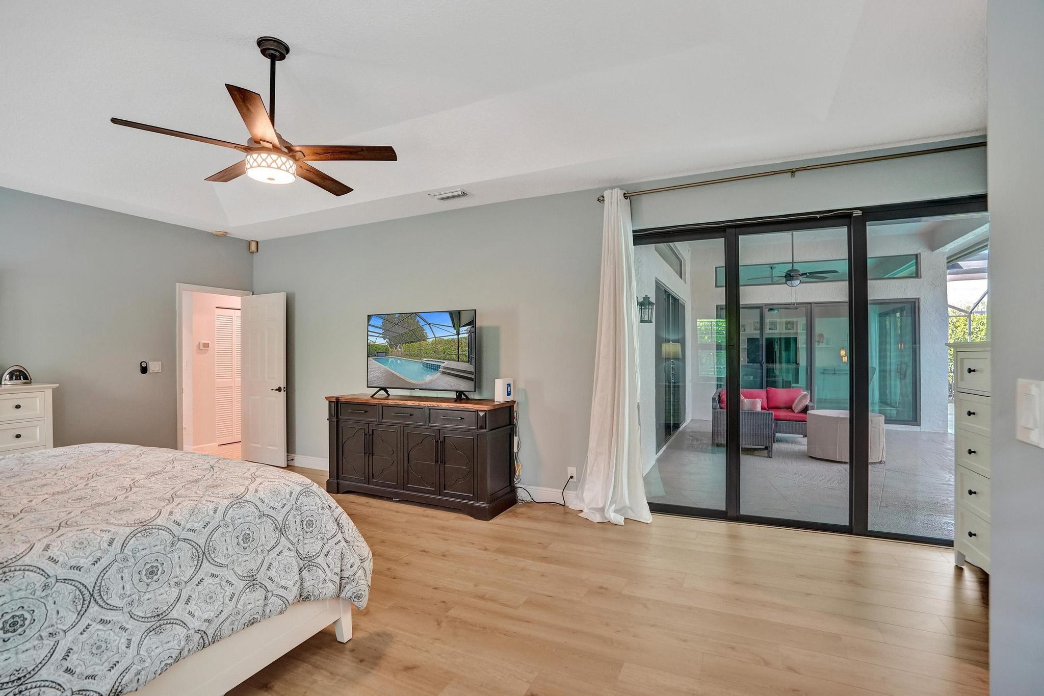 2143 Oakland Hills Way