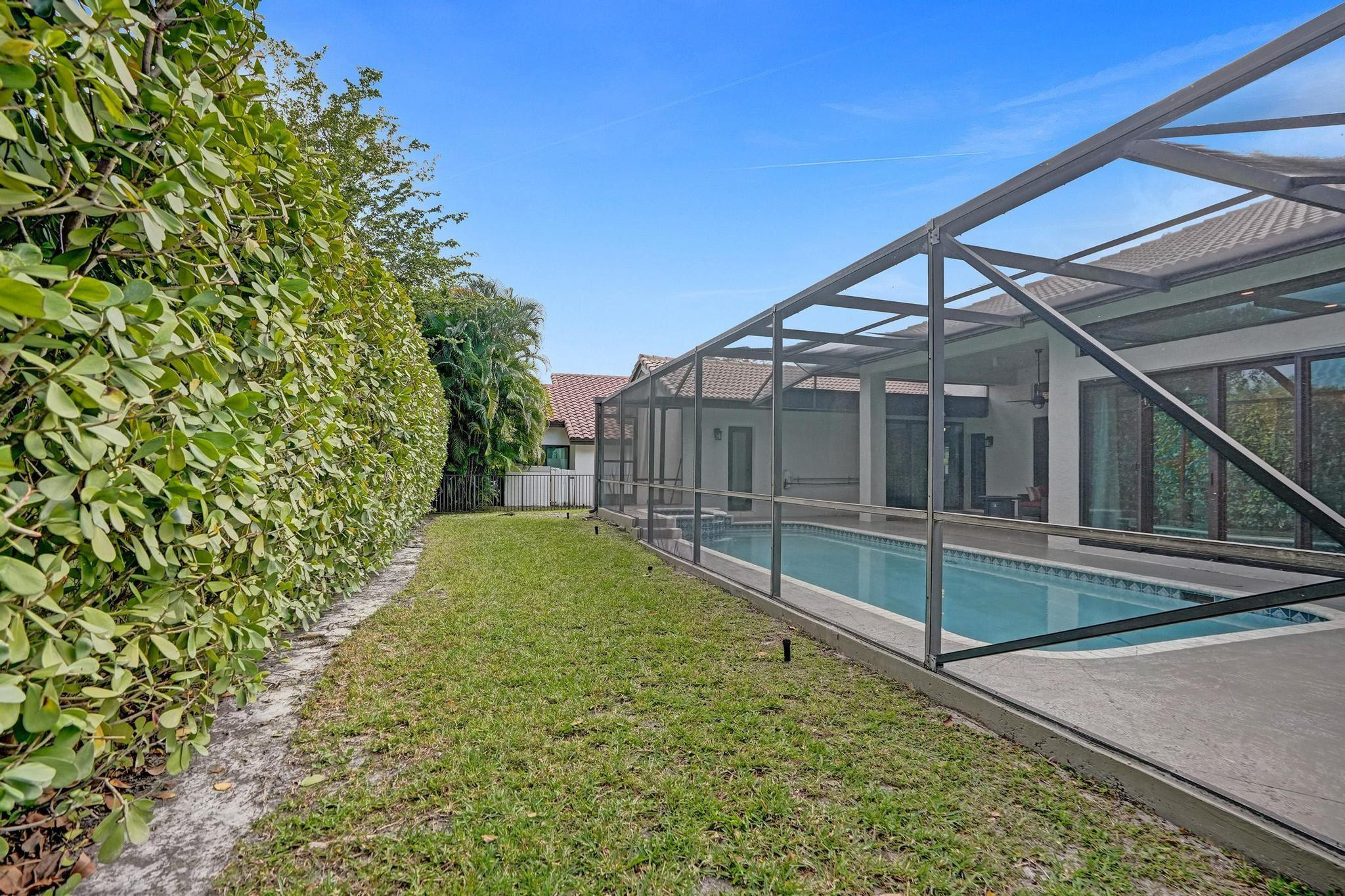 2143 Oakland Hills Way