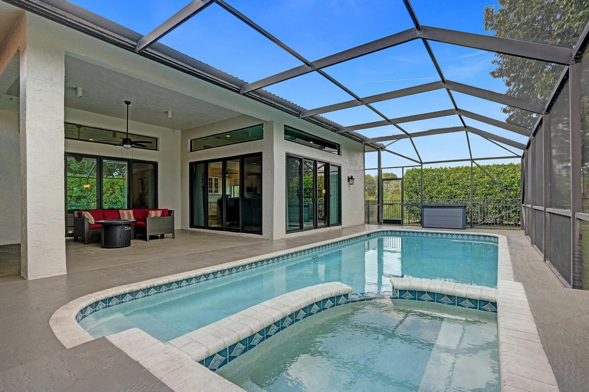 2143 Oakland Hills Way