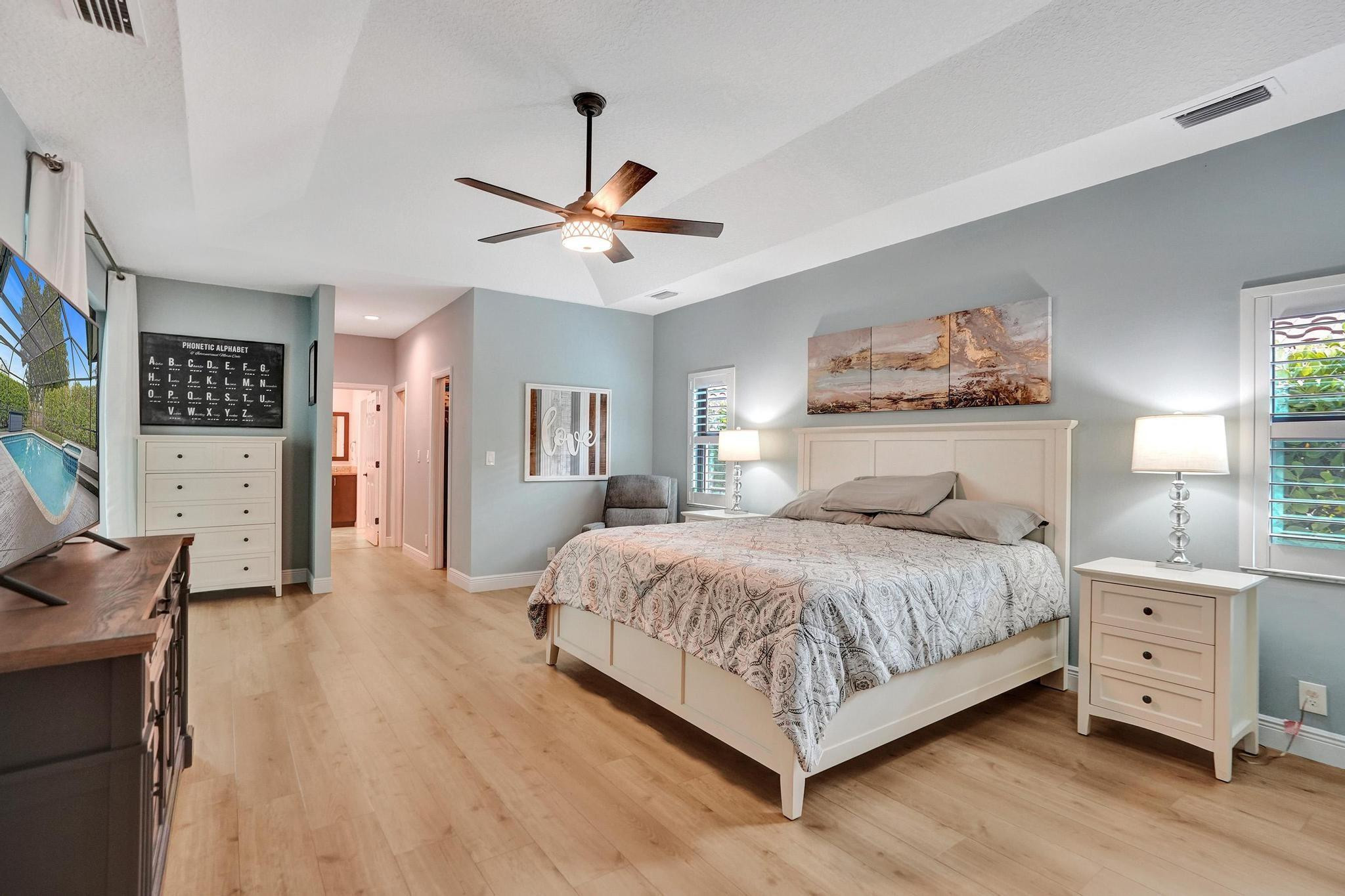 2143 Oakland Hills Way