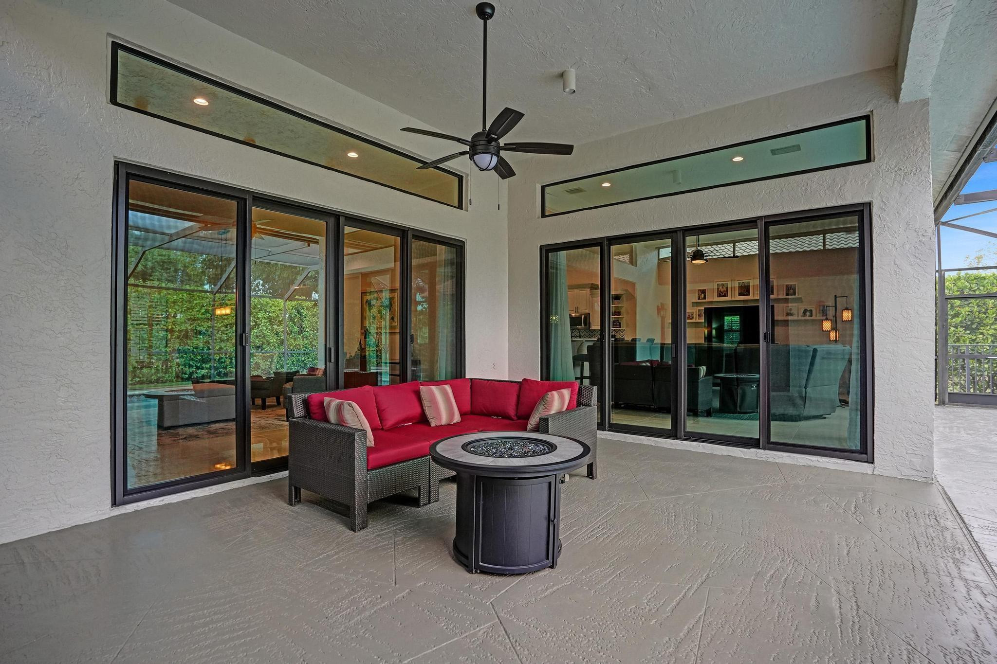 2143 Oakland Hills Way