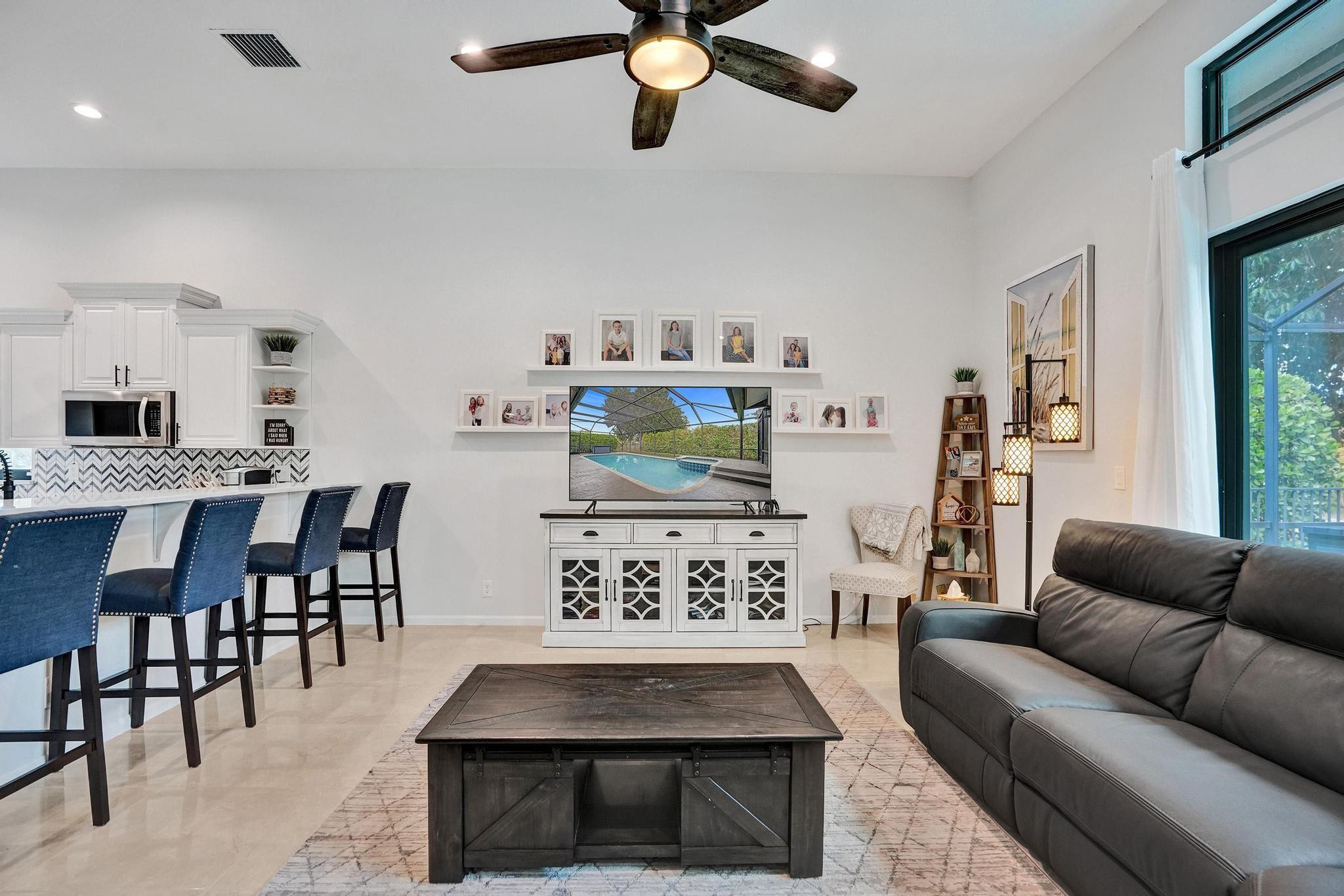 2143 Oakland Hills Way