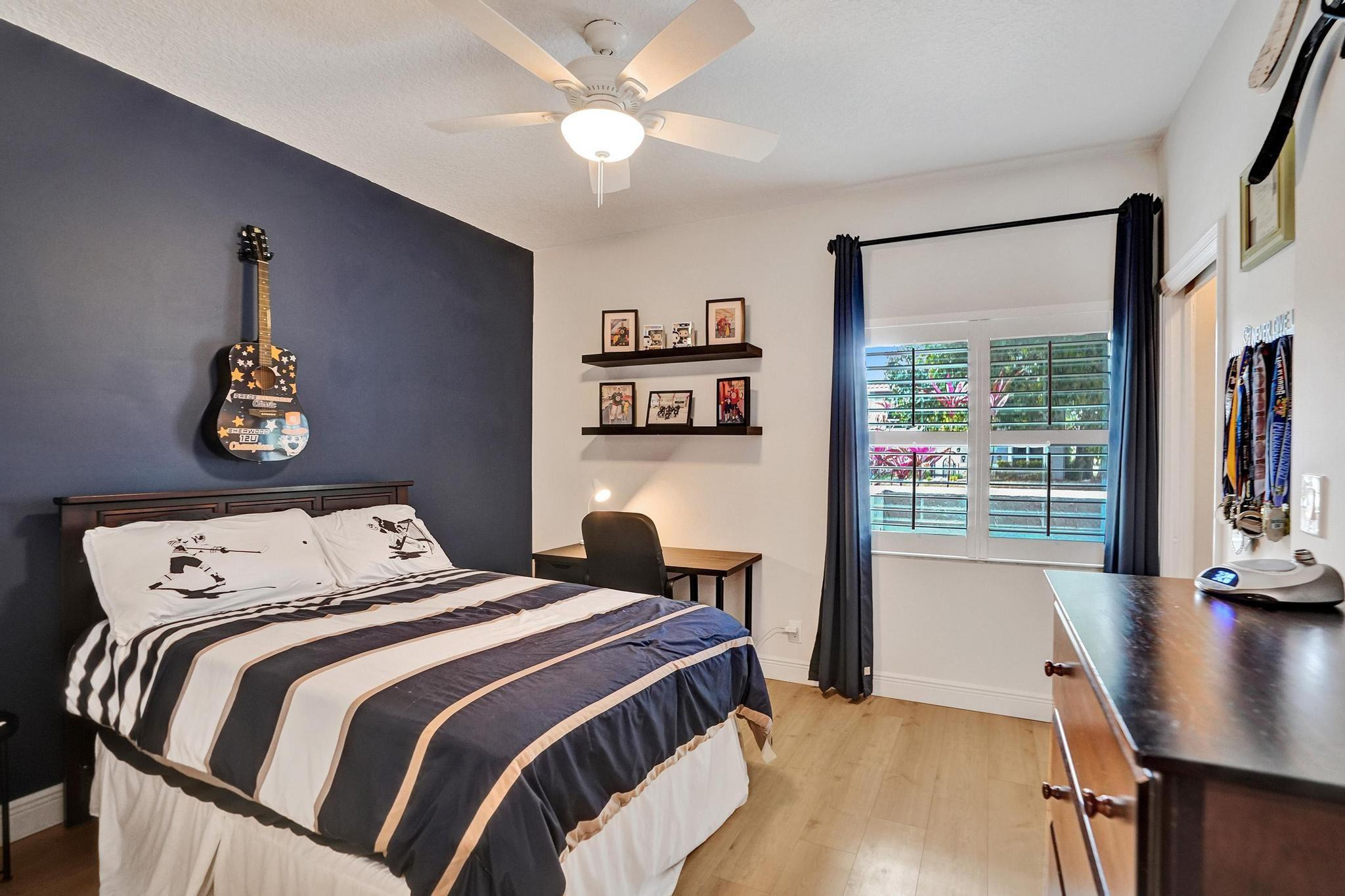 2143 Oakland Hills Way