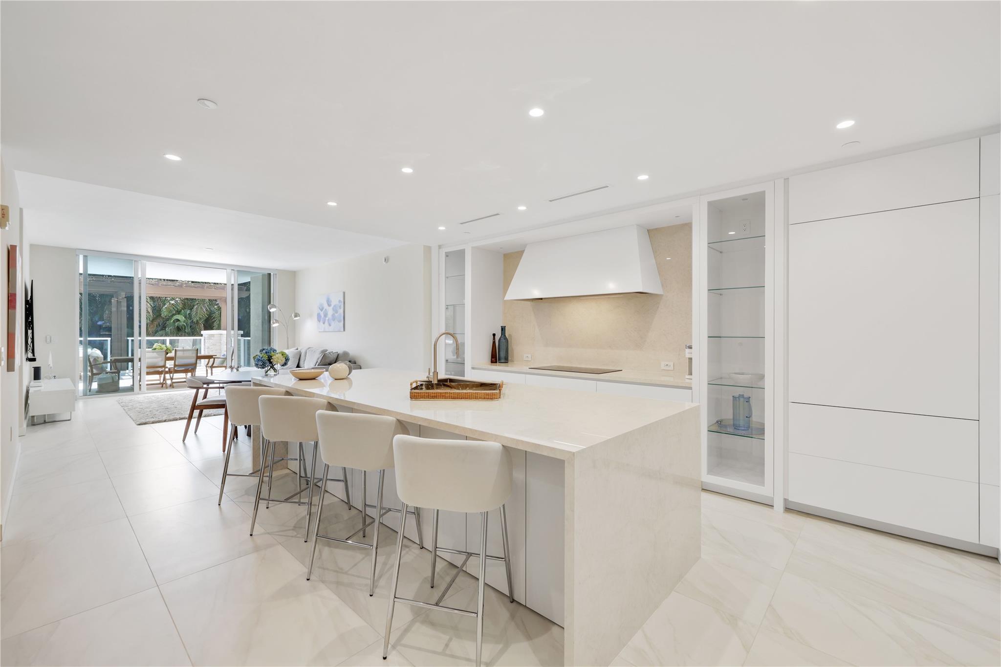 220 SE Mizner 314