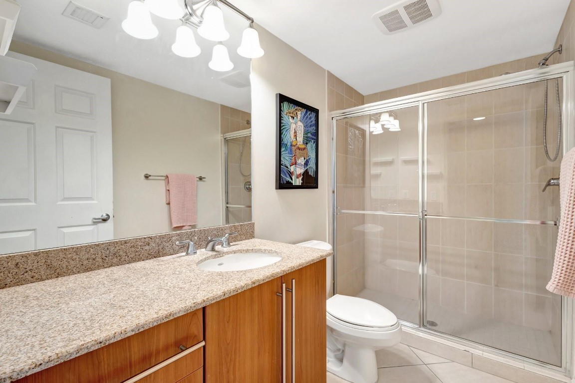 610 Clematis St 412