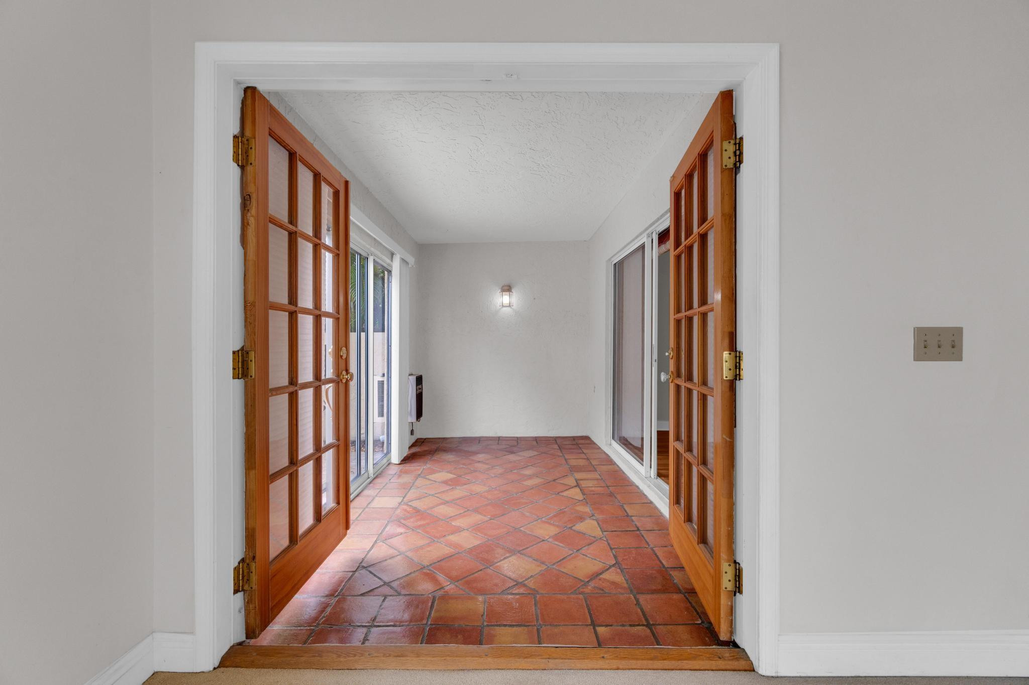 221 Pelican Way