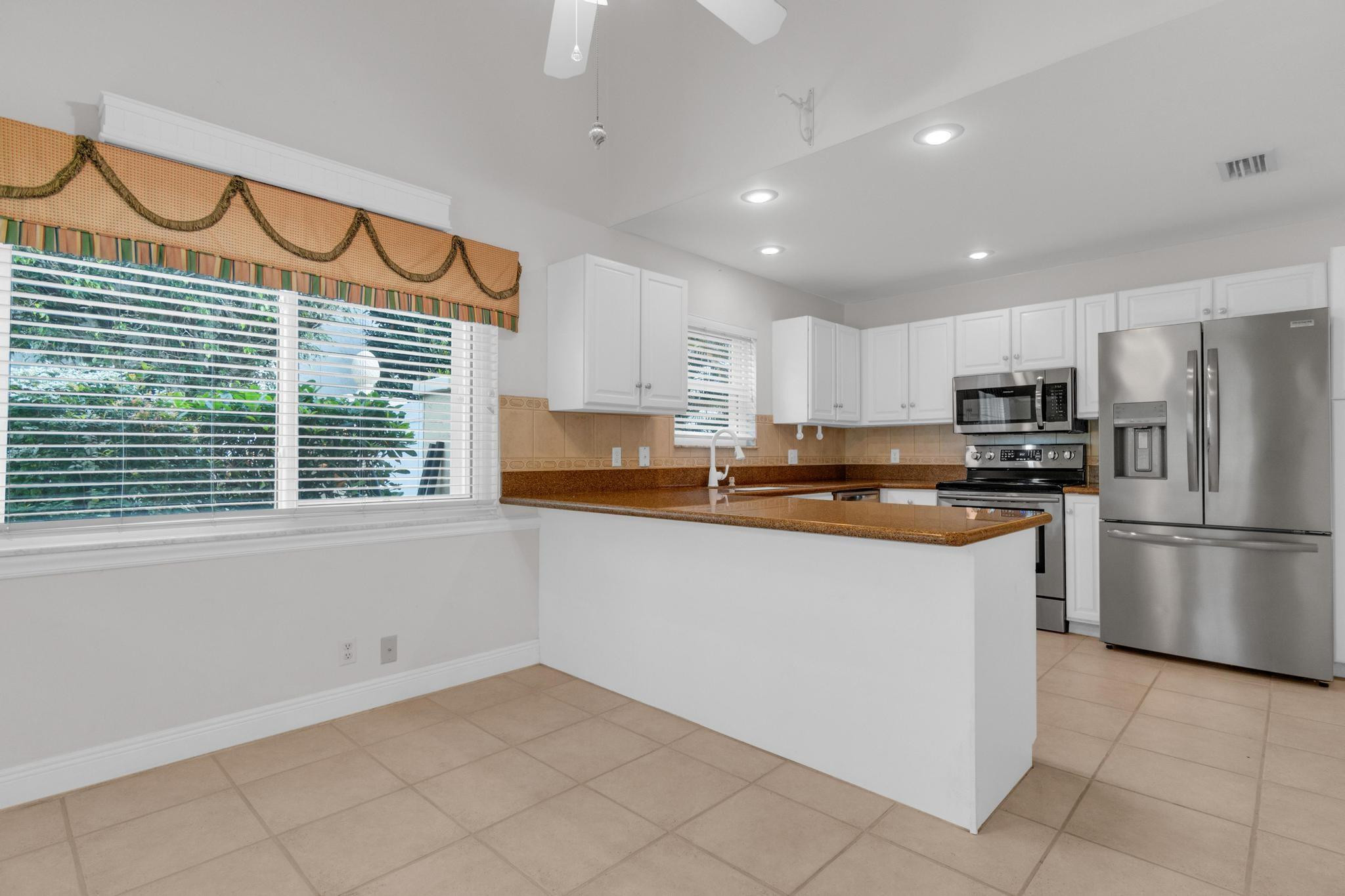 221 Pelican Way