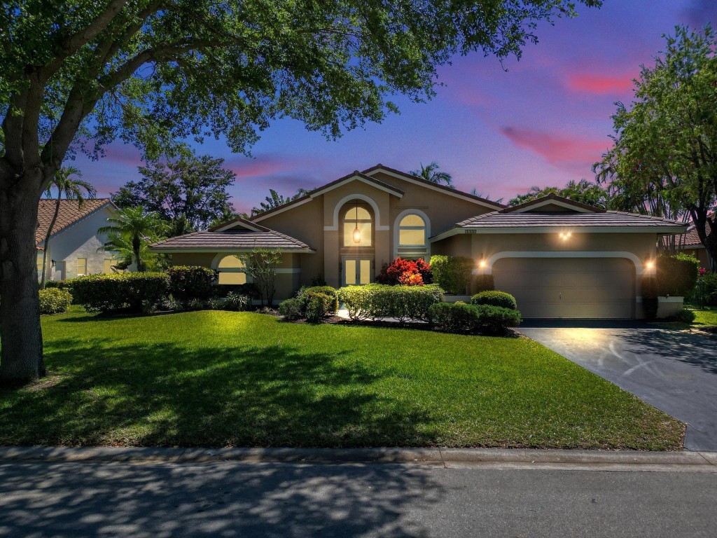 8580 NW 52nd Pl
