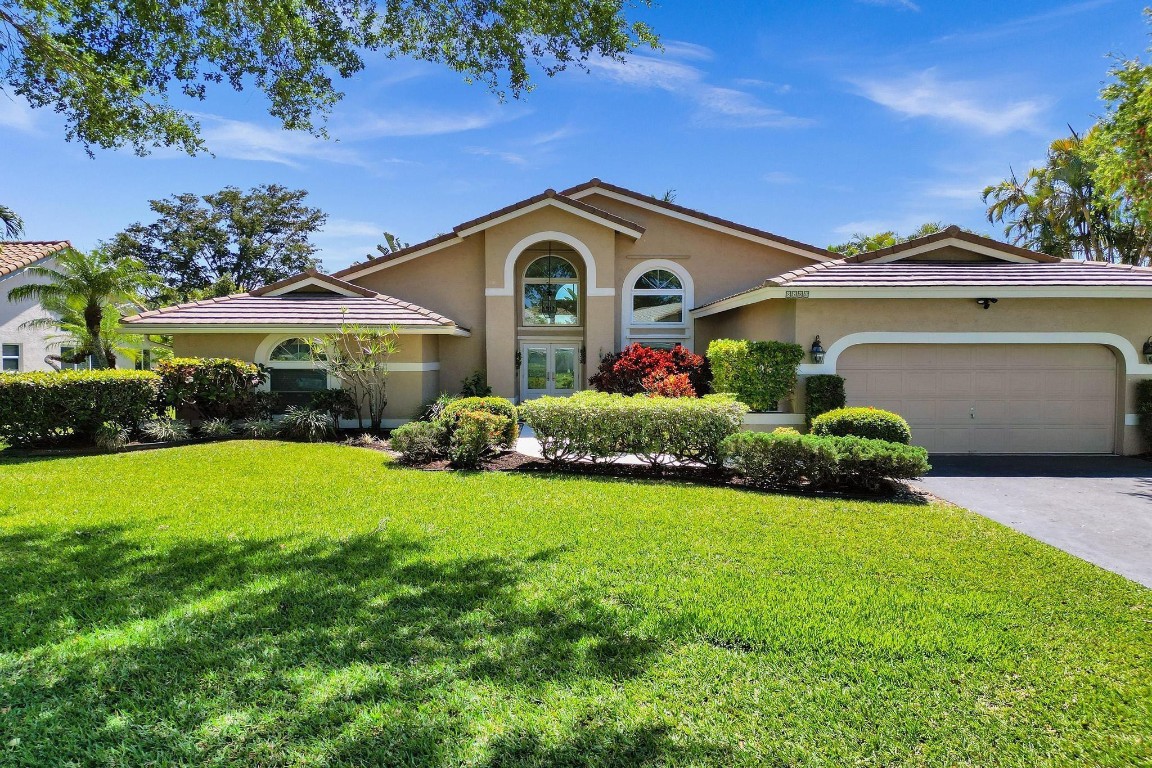 8580 NW 52nd Pl
