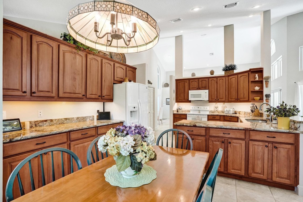 8580 NW 52nd Pl