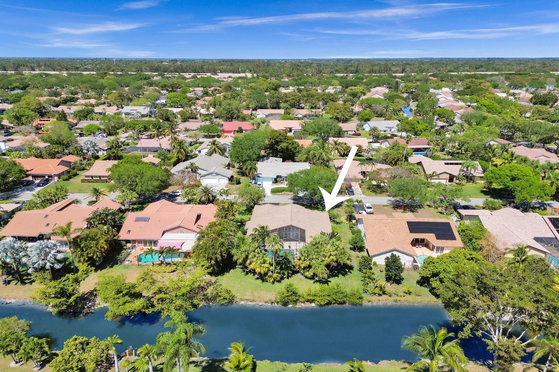8580 NW 52nd Pl